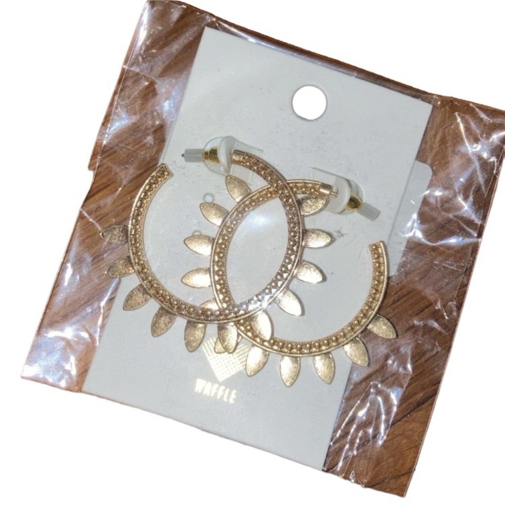 Gold Earrings 🤩